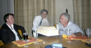 Han kallas ”Mörkrets furste” – vem är Peter Mandelson?