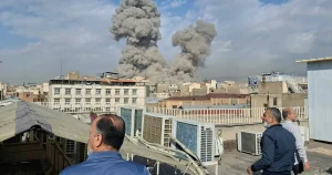 Oro för nya attacker – iranier flyr storstäderna