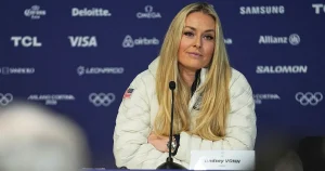 Korsbandsskadade Vonn räknar med OS-start trots kraschen