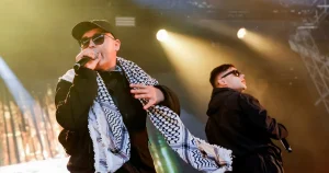 M-kritik mot Kneecap-bokning: ”Får inte ske i lokaler som ägs av Stockholms stad”