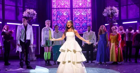 Sprakande musikalen ”& Julia” tar ett punggrepp på Shakespeare