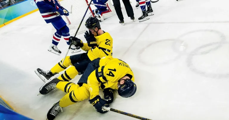 Johan Esk: Tre Kronor följer mönstret för det manliga mörkret i svensk idrott