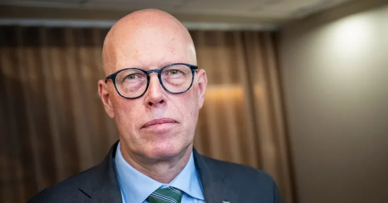 Miljarder till yrkeshögskolan utan krav på undervisningens omfattning