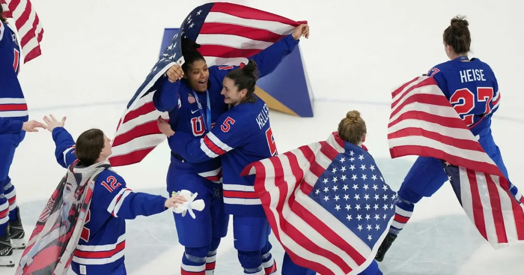 USA:s ishockeydamer tackar nej till Trump