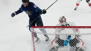 Finland går vidare till OS-semifinalen i ishockey efter dramatisk vändning