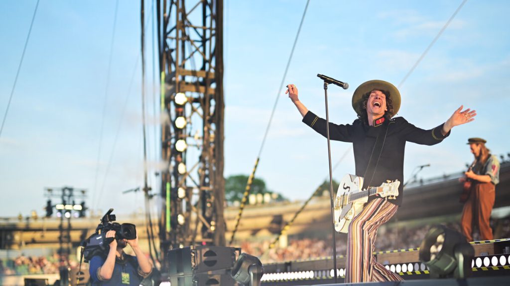 Håkan Hellström på ny sommarturné