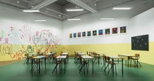 ”Klassrummet” på Moderna museet korrigerar historieskrivningen