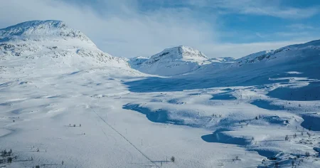 Fjällräddare efter lavinolycka: ”Farligt just nu”