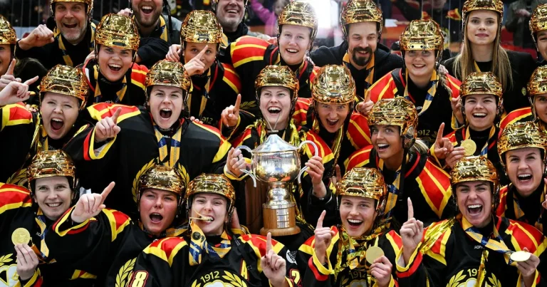 Långa väntan över – Brynäs tar första SM-guldet