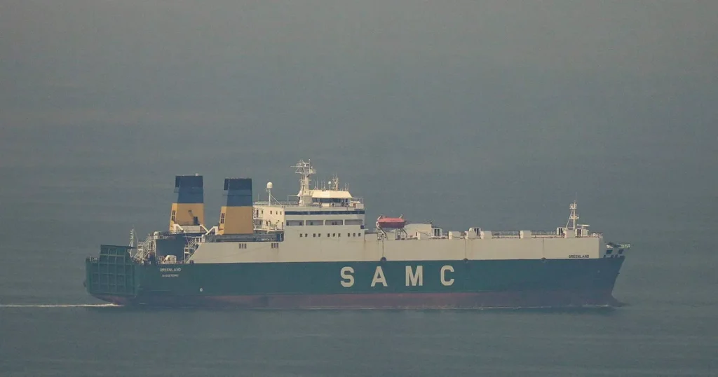 Trump trappar upp retoriken om Hormuz – Sveriges svar