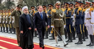 Gisslandiplomati, exportdrömmar och sabotage – Sveriges stormiga relation till Iran