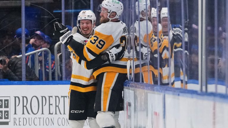 Flera svenska mål i Pittsburghs 8-3-seger över New York Islanders