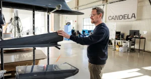 Flygande elbåtar vill ta världen med storm