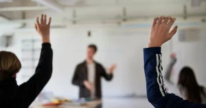 Anders Svensson: ”Större än mig” går lika bra som ”större än jag”