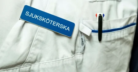 Får 100 000 kronor för att flytta semestern