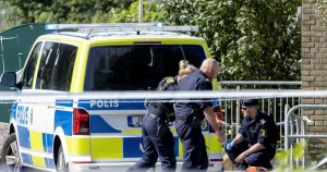 Domstolsanställd skulle på gängmans begravning – åtalas för dataintrång