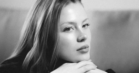 Kanske fungerar Olivia Sundbergs dikter bäst på Tiktok