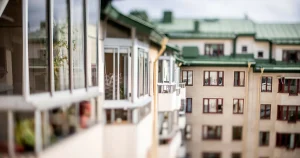 Binda räntan eller inte? Experternas råd i oroliga tider