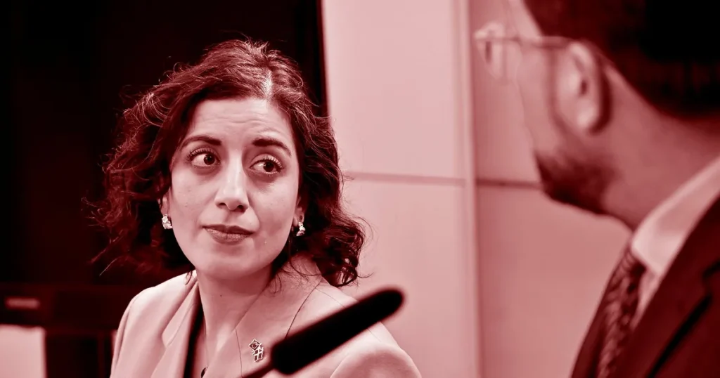 Ledare: Det är pinsamt när Simona Mohamsson säger att det handlar om sakpolitik