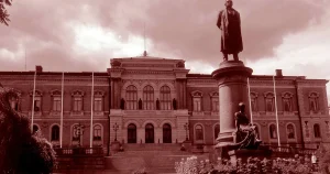 Ledare: De har en prestigeutbildning – men jobben försvinner