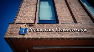 Kvinna påkörd av cykel och avled – man dömd