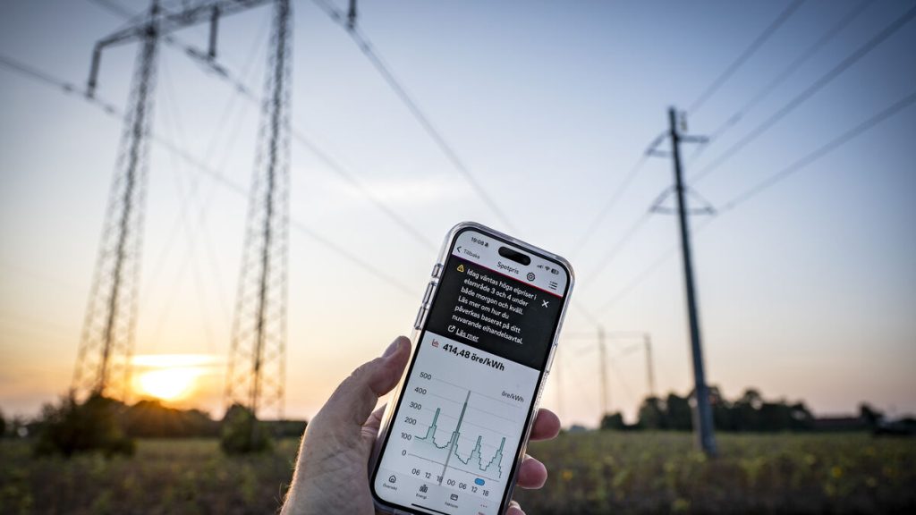 Höga elpriser under resten av året – men dyrt att binda