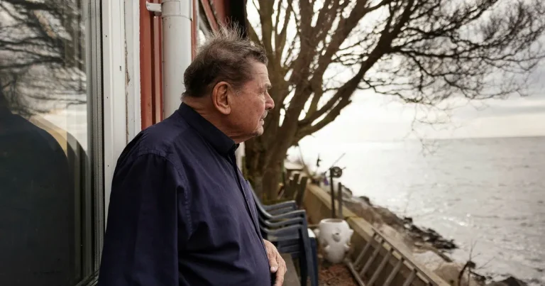 Fartygen väcker oro: ”Hur länge ska de ligga där?”