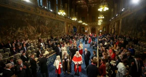 Efter 900 år: Nu ryker de brittiska arvslorderna