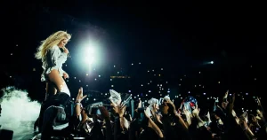 Saga Cavallin: Det banbrytande musikåret 2016 sätter avtryck än i dag