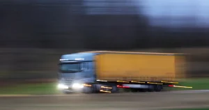 Dold klimatsmäll från lastbilar hotar Sveriges EU-mål