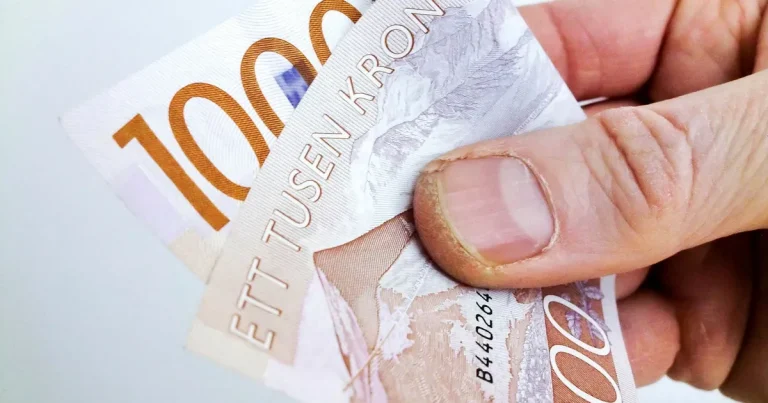 Riksbanken: Dags att fylla på med kontanter