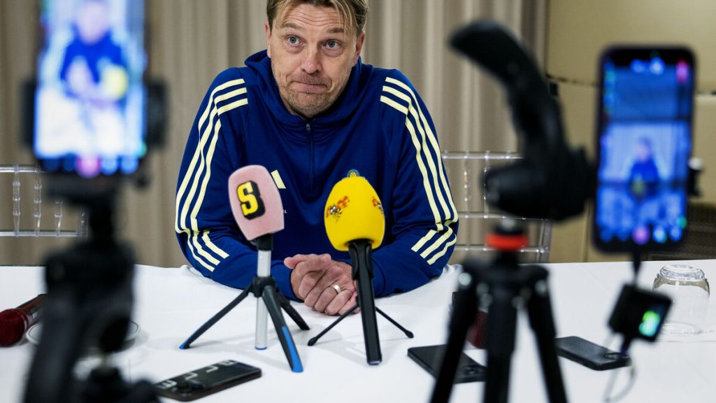 Gustavsson hoppas ha Blackstenius mot Serbien