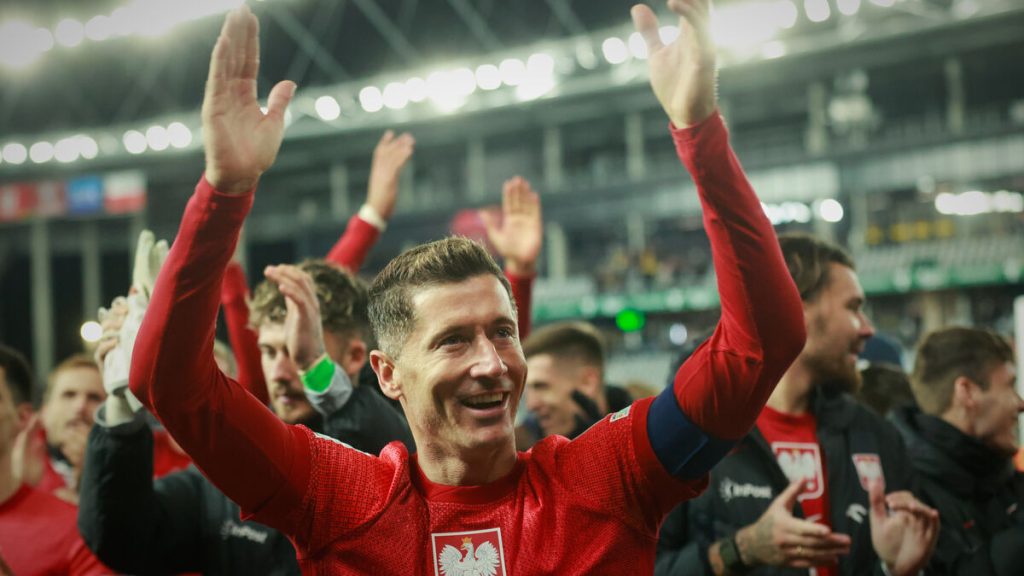 Sverige kommer att möta Polen – Lewandowski gör mål