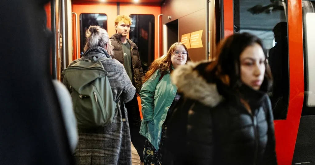 Danska företag skriker efter svenskar – Emelie tog chansen