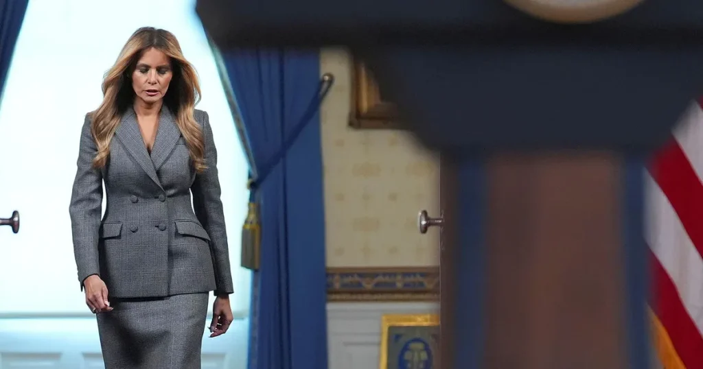 Fejkade bilder på Melania Trump sprids efter Epsteinutspelet
