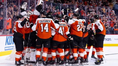 Här är titeln översatt till svenska:
”Philadelphia redo för NHL-slutspel efter straffläggningsseger mot Carolina”