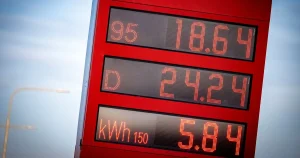 Tung kritik mot sänkt bensinskatt: ”Kortsiktigt”