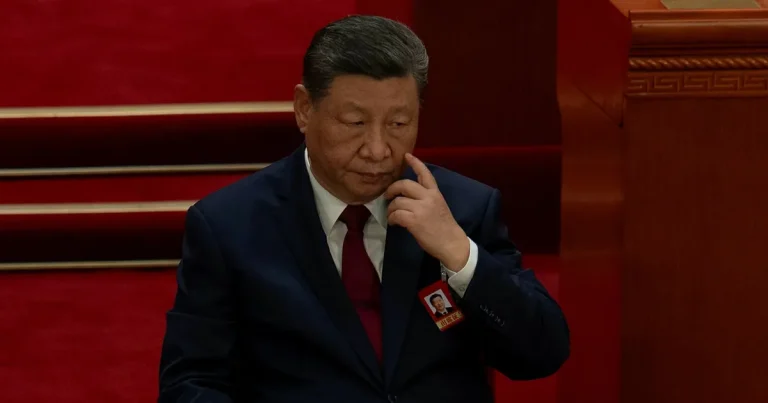 Kina följer maktskiftet i Ungern med oro