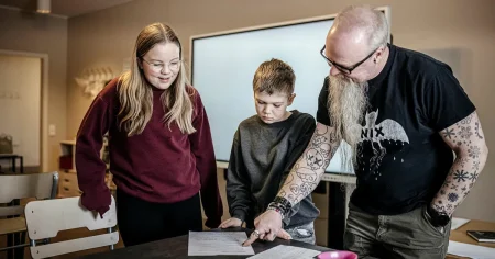 Stor brist på skolkuratorer – Sred kör 80 mil för att stötta elever