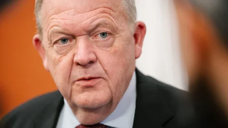 Ny vändning i danska regeringsförhandlingar då Moderaterna tillfälligt avbryter samtal med Mette Frederiksen