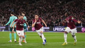 West Ham skickade Tottenham under nedflyttningsstrecket