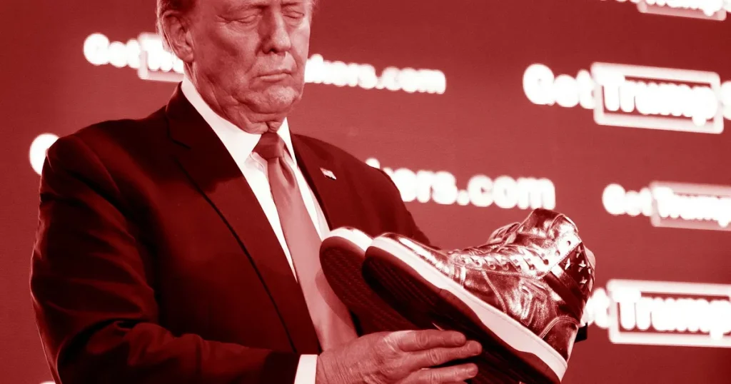 Ledare: Vill du bli riktigt rik – bli politiker i ytterhögern