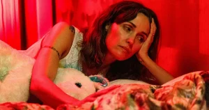 Mammans katastrofala kontrollförlust är nervig och komisk