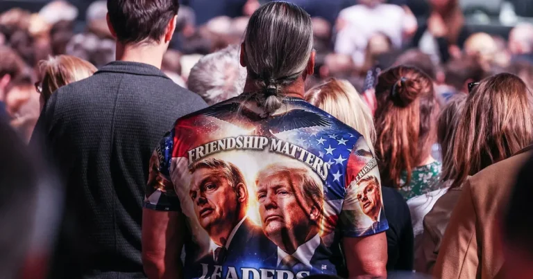 Åsa Wikforss: Folkvalda ledare kan hota demokratin också i Sverige