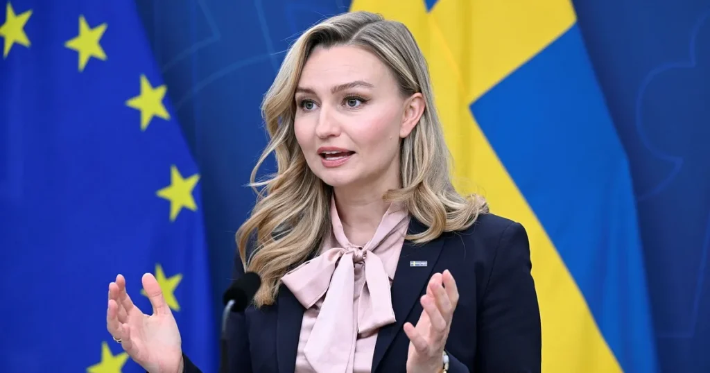 Susanne Nyström: Ebba Busch är gliringarnas mästare i svensk politik