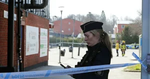 Explosion vid mataffär i Södertälje