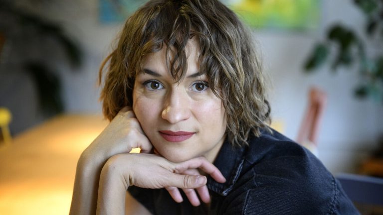 Dramaten borrar in i den svenska falskheten