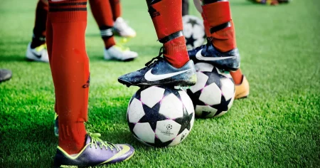 Rapport: Att ha barn i rätt fotbollsakademi är ”som att ha en Ferrari”