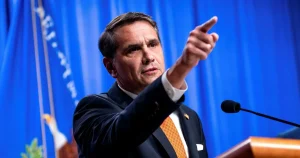 Ersättaren: Ingen aning om varför Bondi fick sparken