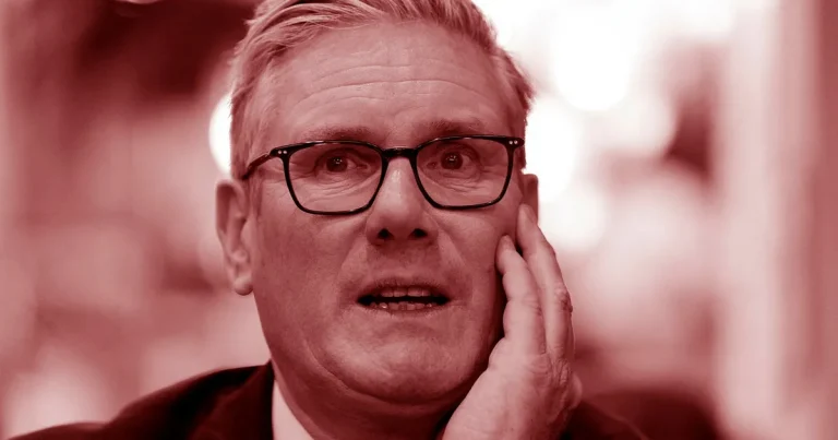 Ledare: Putin är svag – det här är helt fel läge att svaja